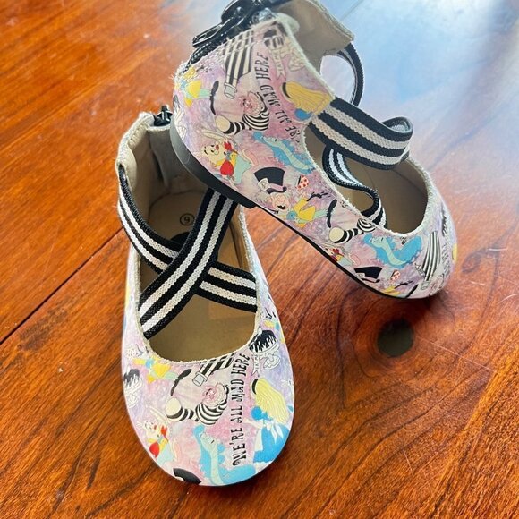 Spellbound Soles Kids Alice in Wonderland Flat Shoes- Size 6 - Picture 2 of 7